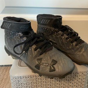 Under Armour Youth Cleats